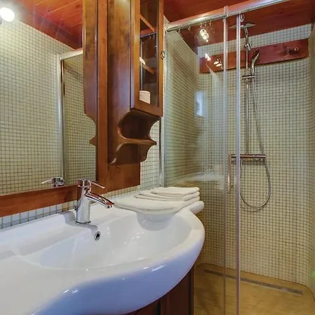 Villa S Bazenom Mavrinac