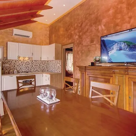 Villa S Bazenom Mavrinac