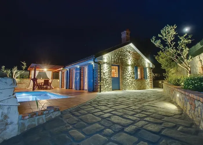 别墅 S Bazenom Mavrinac 内里吉恩